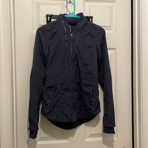 lululemon athletica Jackets & Blazers - Lululemon lightweight jacket